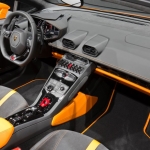 Huracan Spyder dash