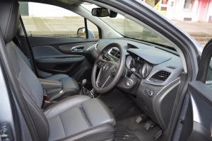 Mokka inside door open
