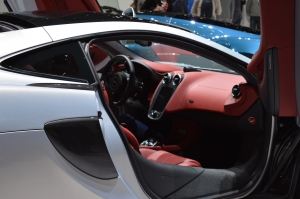McLaren 570gt inside