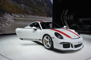 Porsche 911 R front Geneva 2