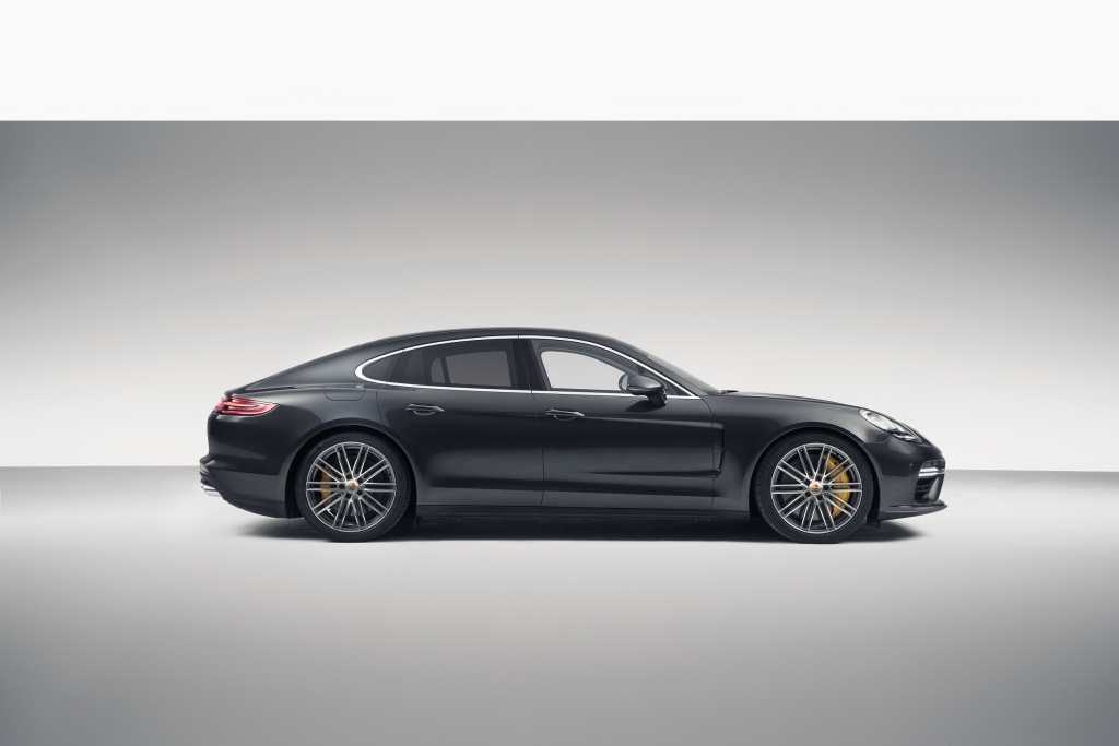 Porsche Panamera side
