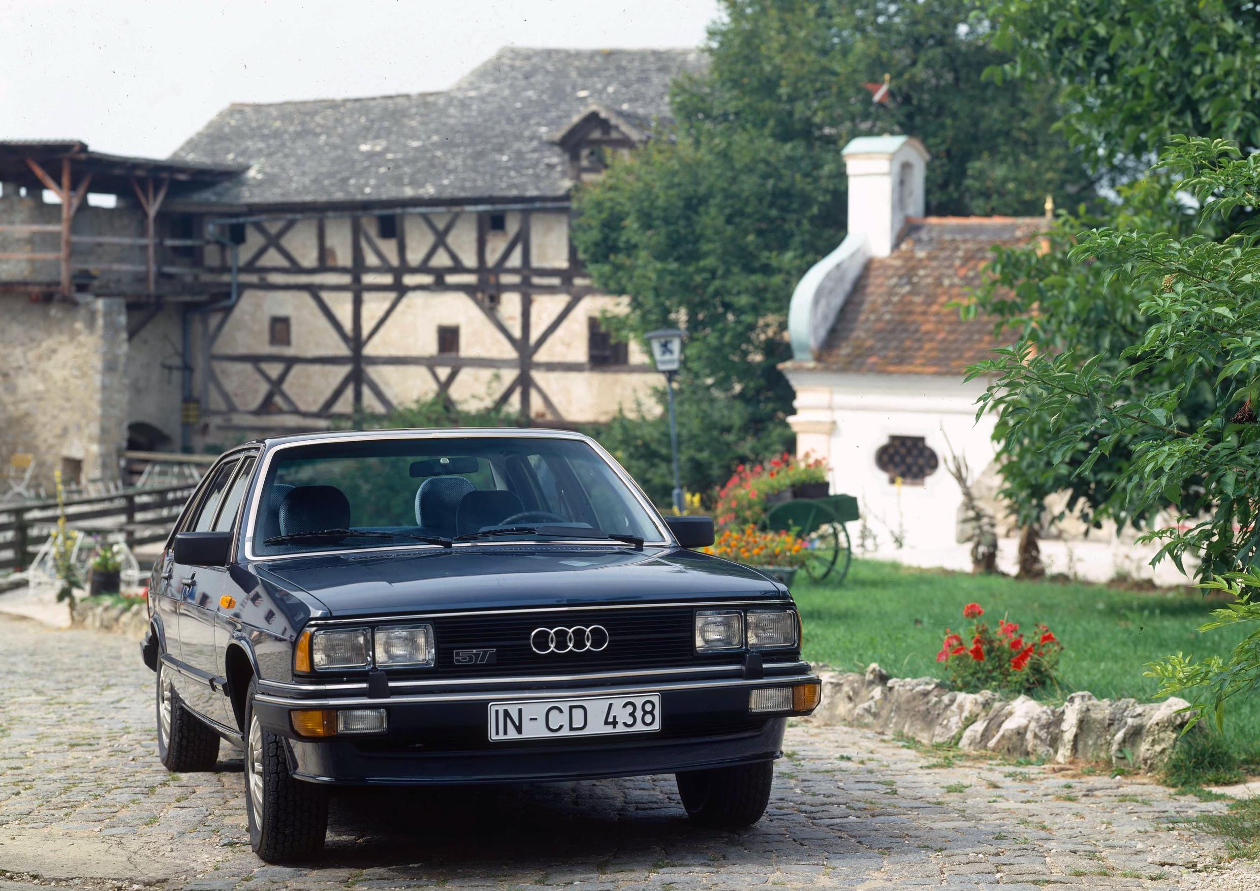 Audi 200